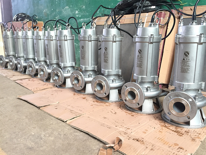 Bomba de esgoto submers&iacute;vel n&atilde;o entupida